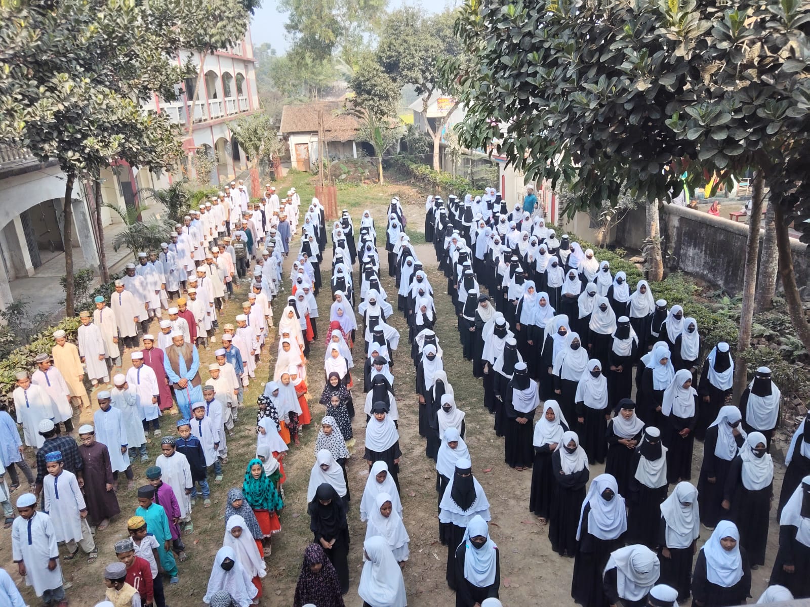 প্রত্যাহিক সমাবেশের একটি অংশ